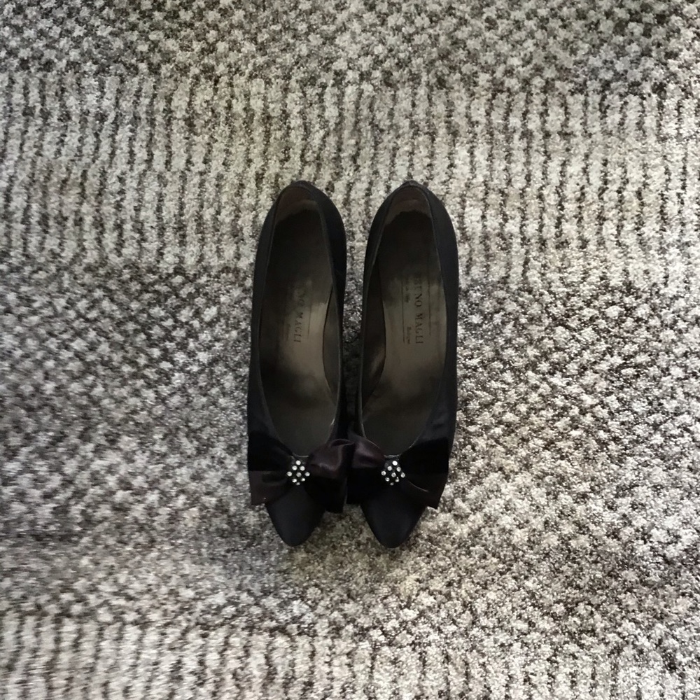 Vintage Bruno Magli Pumps